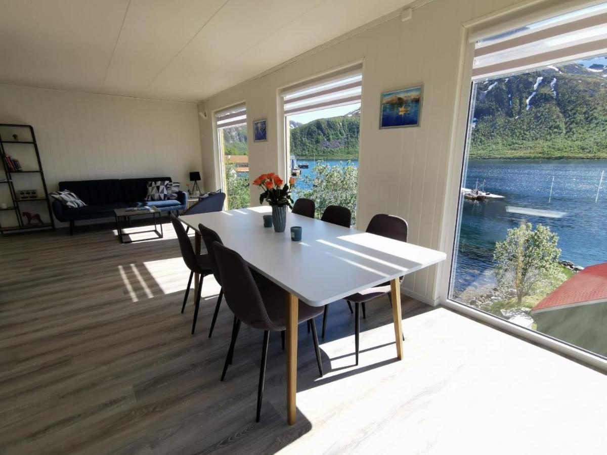 Waterfront Senja Apartment Torsken Exterior photo