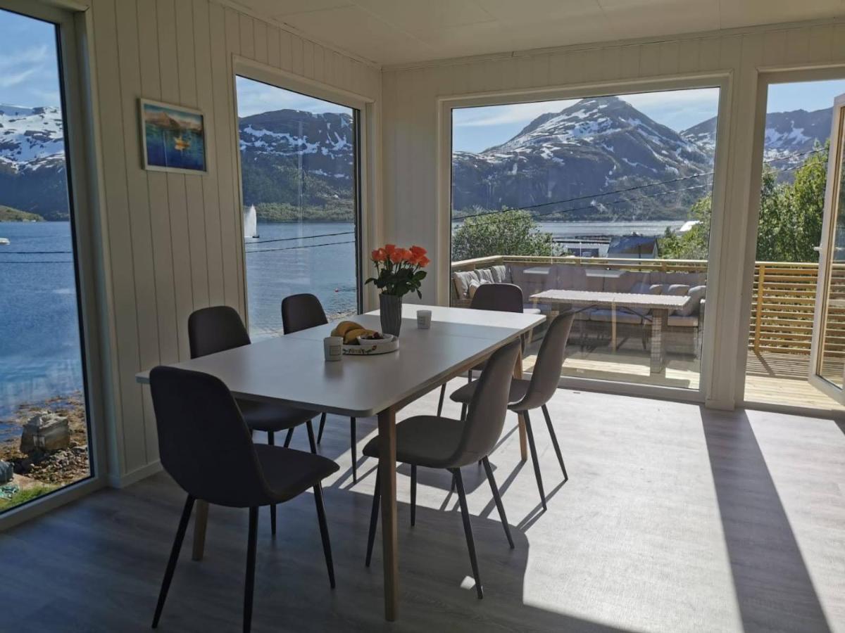 Waterfront Senja Apartment Torsken Exterior photo